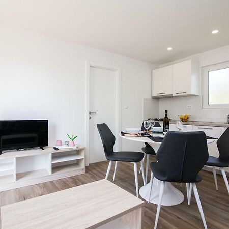 Luxury Mobile Homes Liza2 Biograd Na Moru Exterior photo