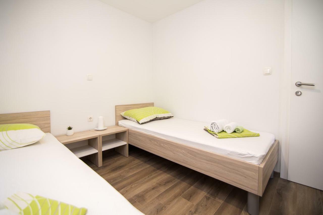 Luxury Mobile Homes Liza2 Biograd Na Moru Exterior photo